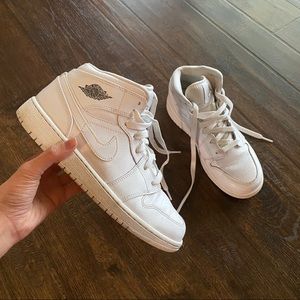 Air Jordan 1 Retro Mid GS 'White Cool Grey'